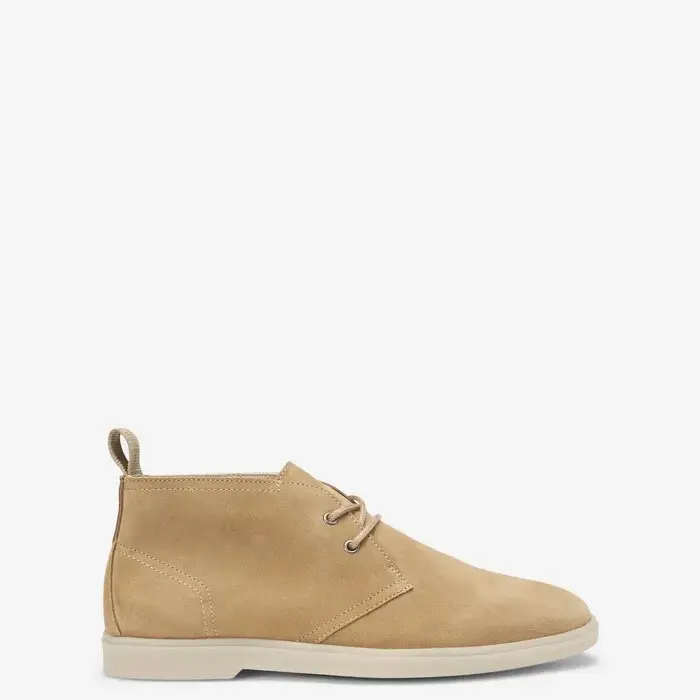 Buty typu desert – co to znaczy i dlaczego warto je mieć?